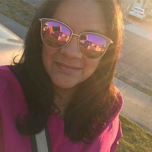 Meet your Posher, Mayra